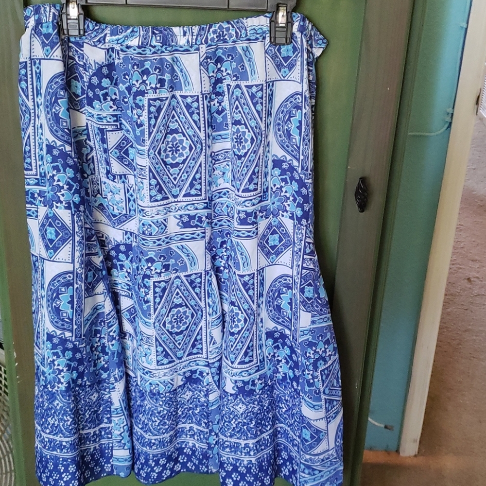 NWT. XL Demona A-line midi skirt